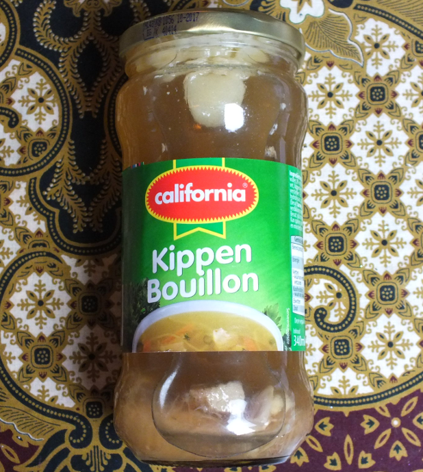 kipbouillon in een potje